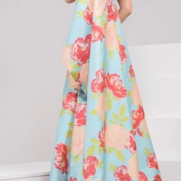 Jovani Floral Cape Gown Strapless Fitted Size 10 NWT - Picture 2 of 6